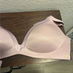 Full coverage VS purple Bra